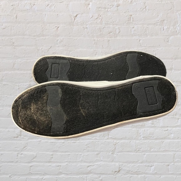 Airwalk flat laced sneakers - Picture 4 of 7